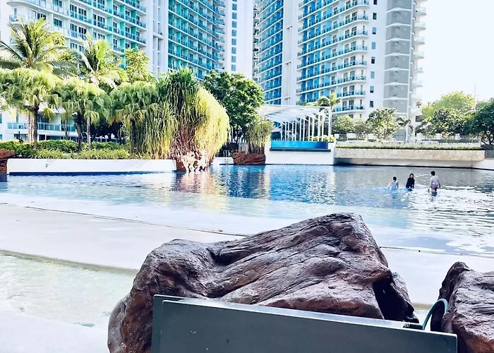 Aesthetic 1br View At Azure Paranaque Manila