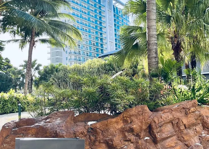 Aesthetic 1br View At Azure Paranaque Apartment *